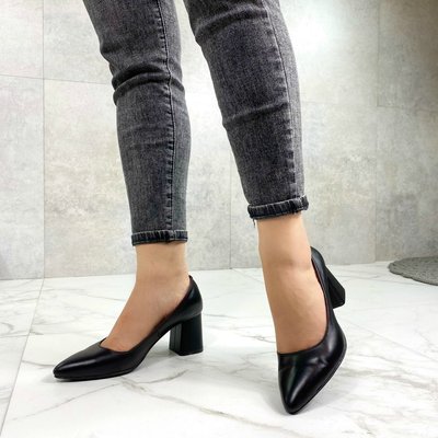 Женские туфли черные на устойчивом каблуке натуральная кожа 2-4 12197-40 фото