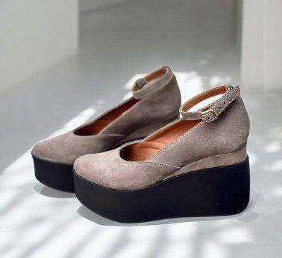 Женские туфли с застежкой на танкетке натуральная замша 2-9 11259-36 фото