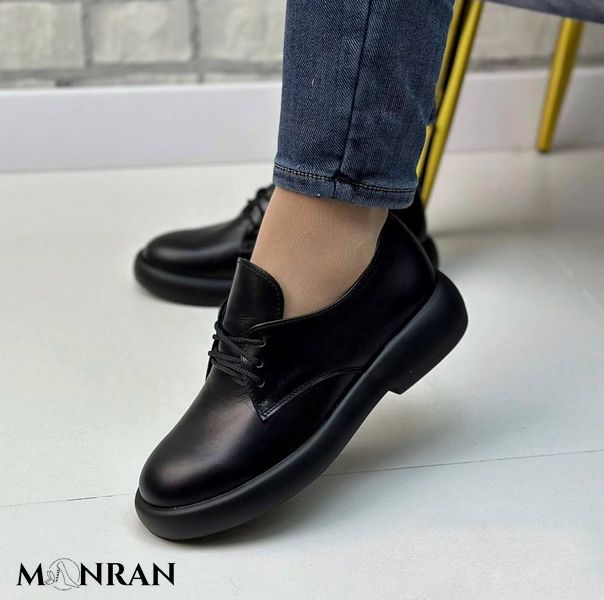 Жіночі туфлі чорні невисока платформа на шнурках натуральна шкіра 2-1 13239-41 фото