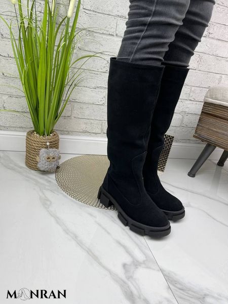 Жіночі чоботи на низькому ходу чорні з натуральної замши 1-2 13399-41 фото