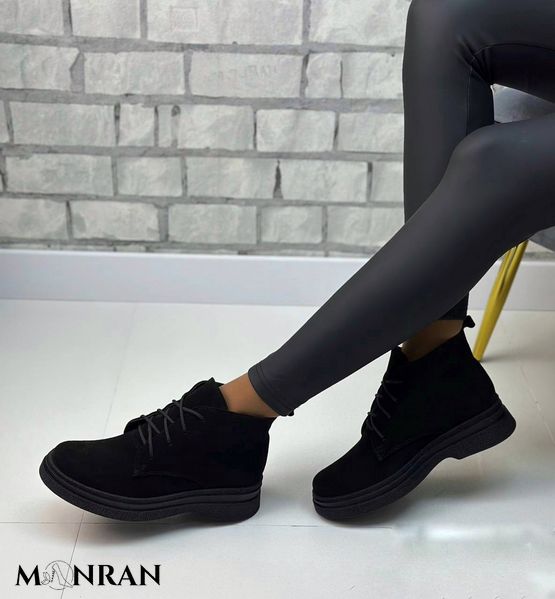 Жіночі черевики на платформі чорні натуральна замша 1-1 12086-41 фото